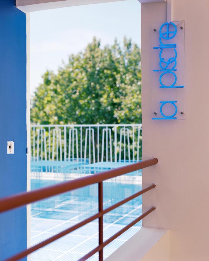 Hotel Present - Entree Autonome, Reception En Ligne - Encore Mieux Арль Экстерьер фото